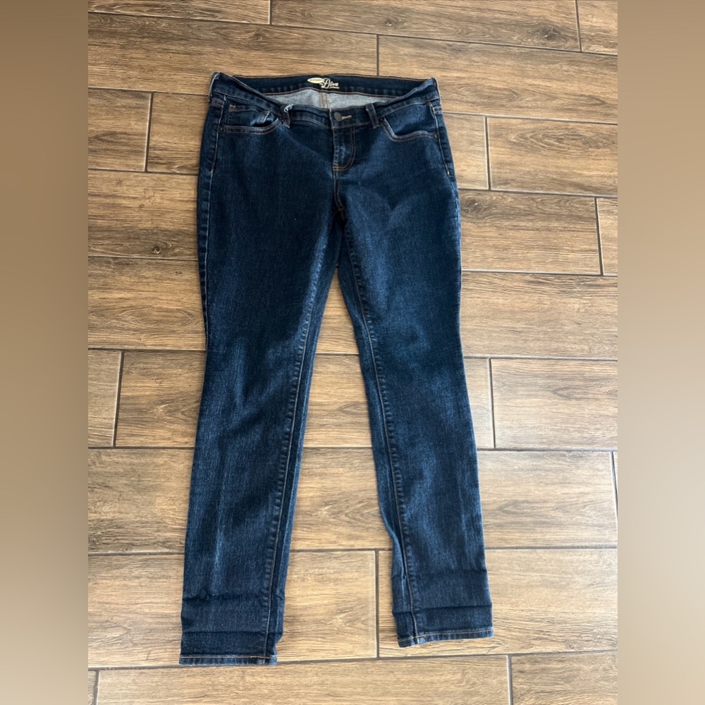 Old Navy The Diva / Dark Wash Low Rise Stretch Denim Skinny Jeans / Size 6
